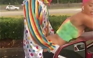 Gibby The Clown fucks Jasamine Banks outside in the matter of unsparing daylight