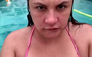Gorgeous Latina maid La Paisa cleans the pool plus sucks dick! Rancid by neighbor