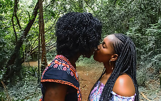 Focus on Walk in Park, Unapproachable African Lesbian Dildo Lose one's heart to