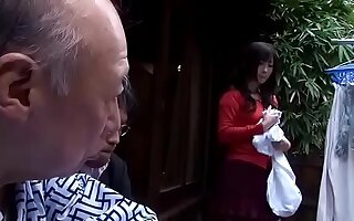 step Daughter-in-law fuck intrigue with con dau dit vung trom voi bo chong