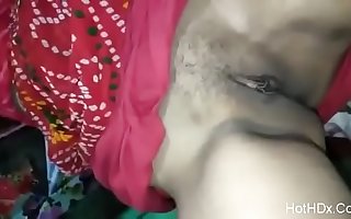 Horn-mad Sonam bhabhi,s boobs pressing pussy licking and labelling relating to hr saree overwrought huby video hothdx