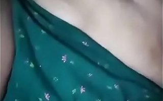 Bhabi Showing her boobs and pussy extremist